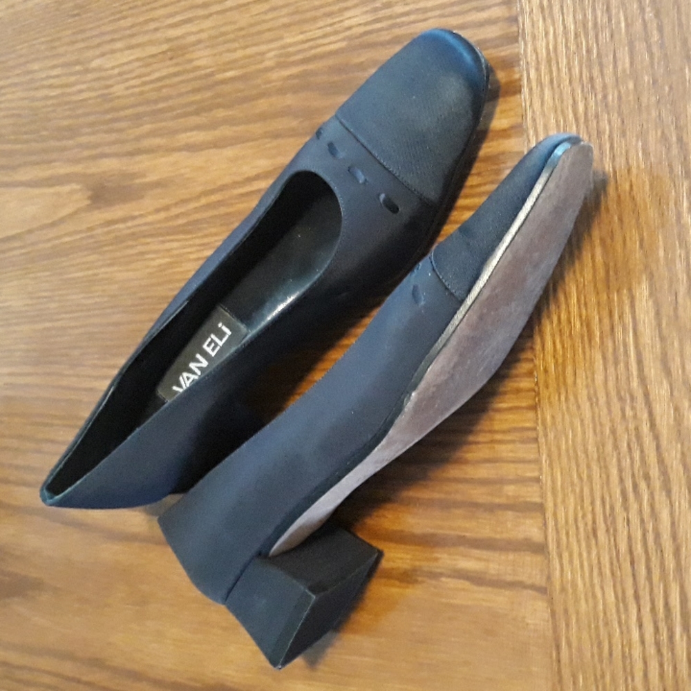 Van Eli shoes - Picture 2 of 2
